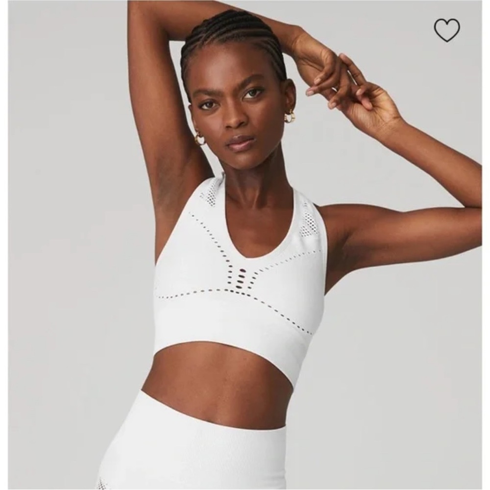 ALO Yoga Cream Sports Bra